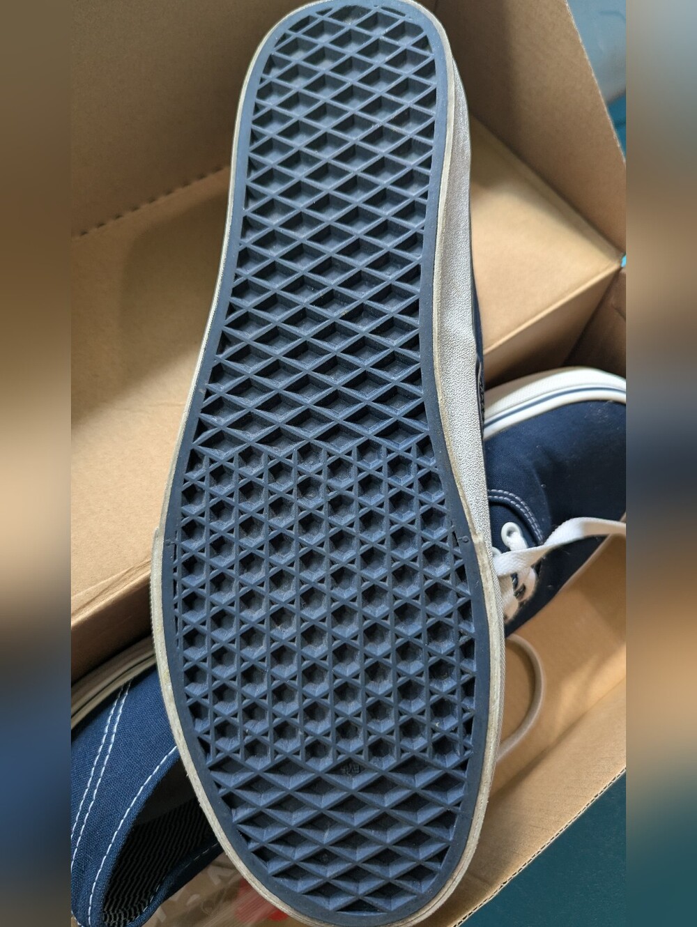 NEW Vans Classic Low-Top Sneakers — Navy & White - Picture 6 of 6